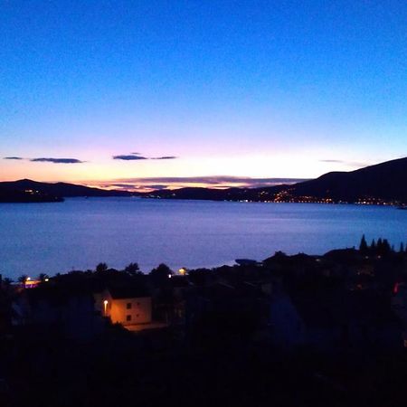 Apartmani Mila A1 & A2 & 3 Trogir Eksteriør bilde