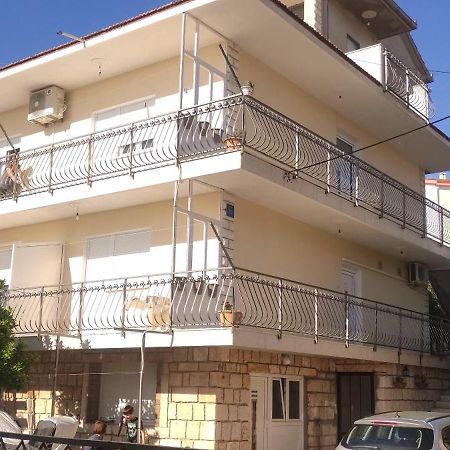Apartmani Mila A1 & A2 & 3 Trogir Eksteriør bilde