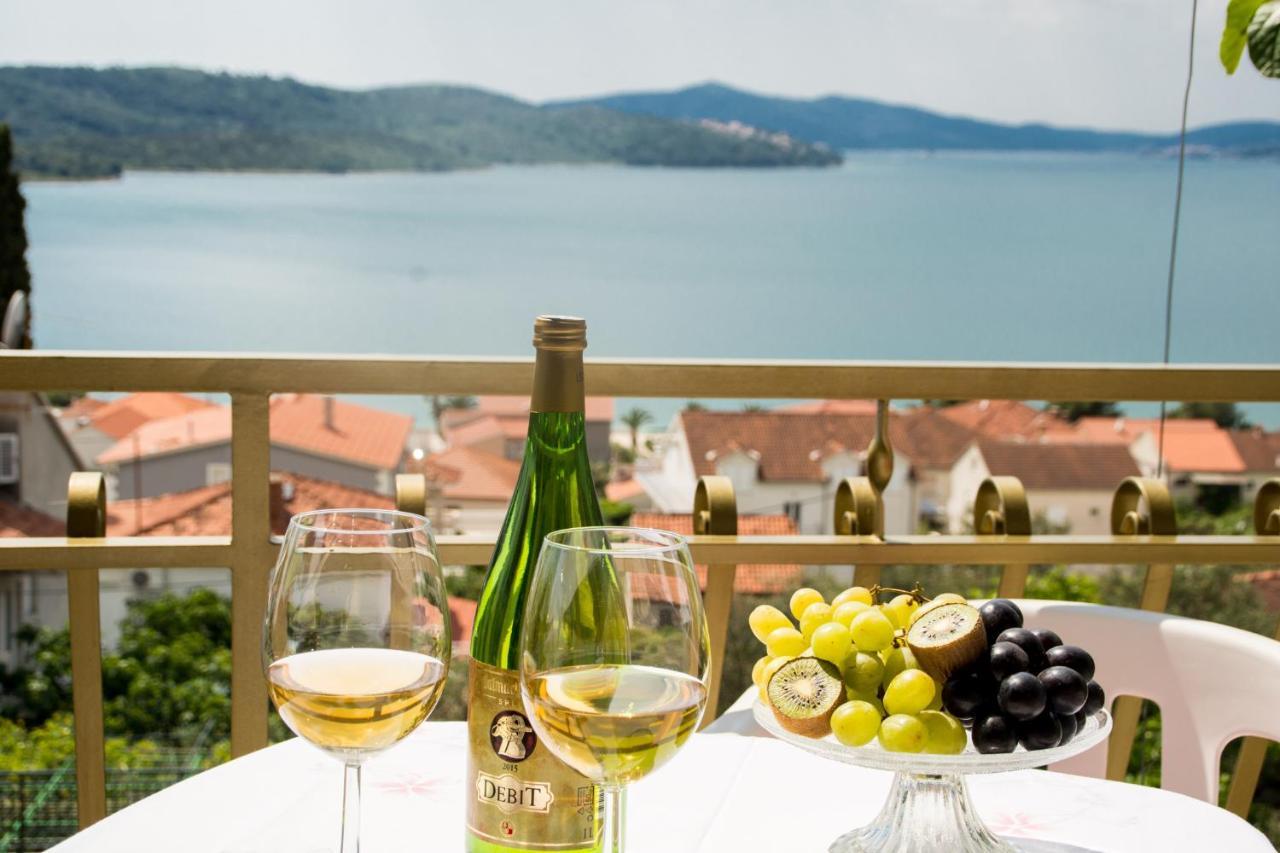 Apartmani Mila A1 & A2 & 3 Trogir Eksteriør bilde