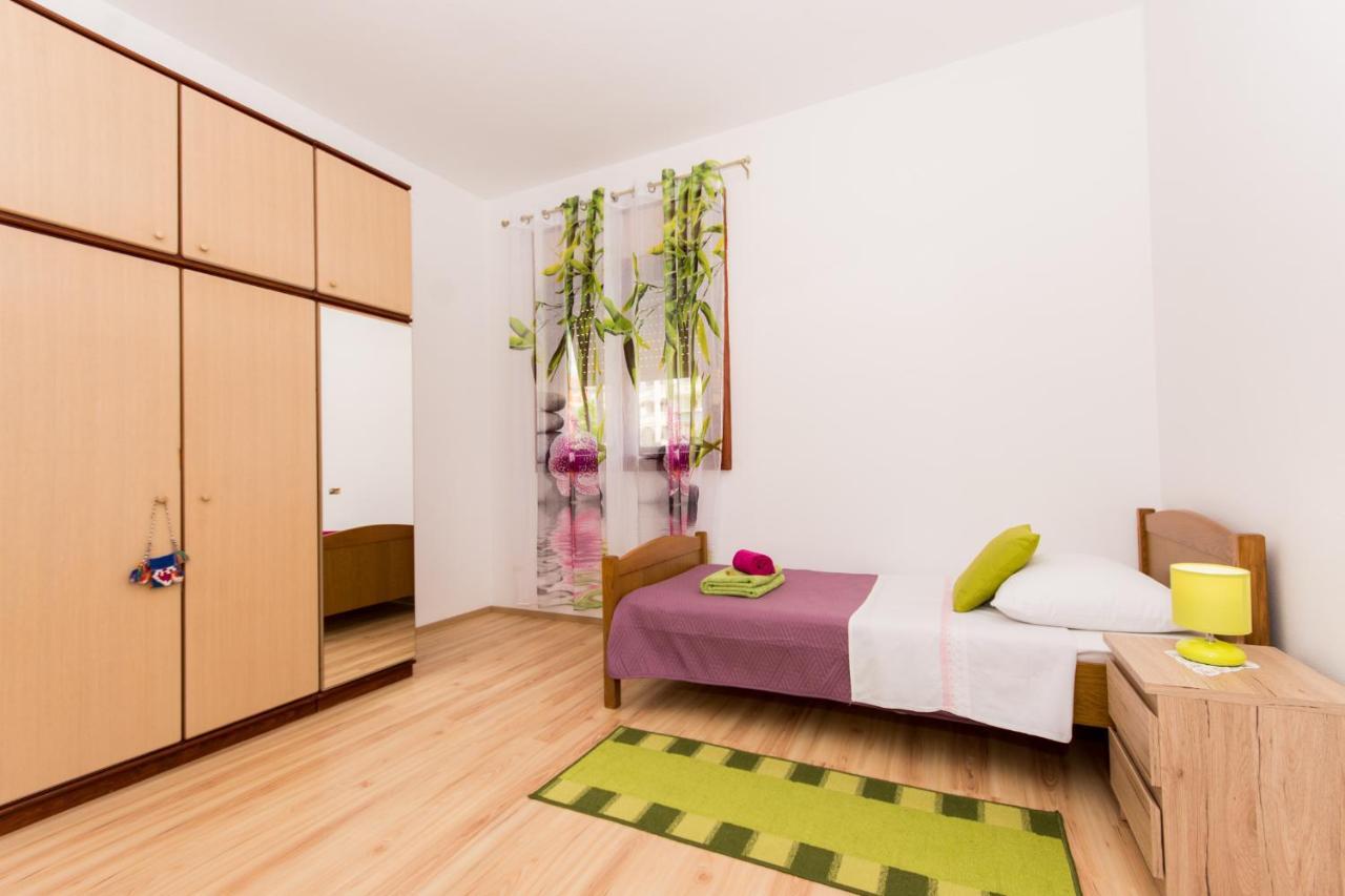 Apartmani Mila A1 & A2 & 3 Trogir Eksteriør bilde