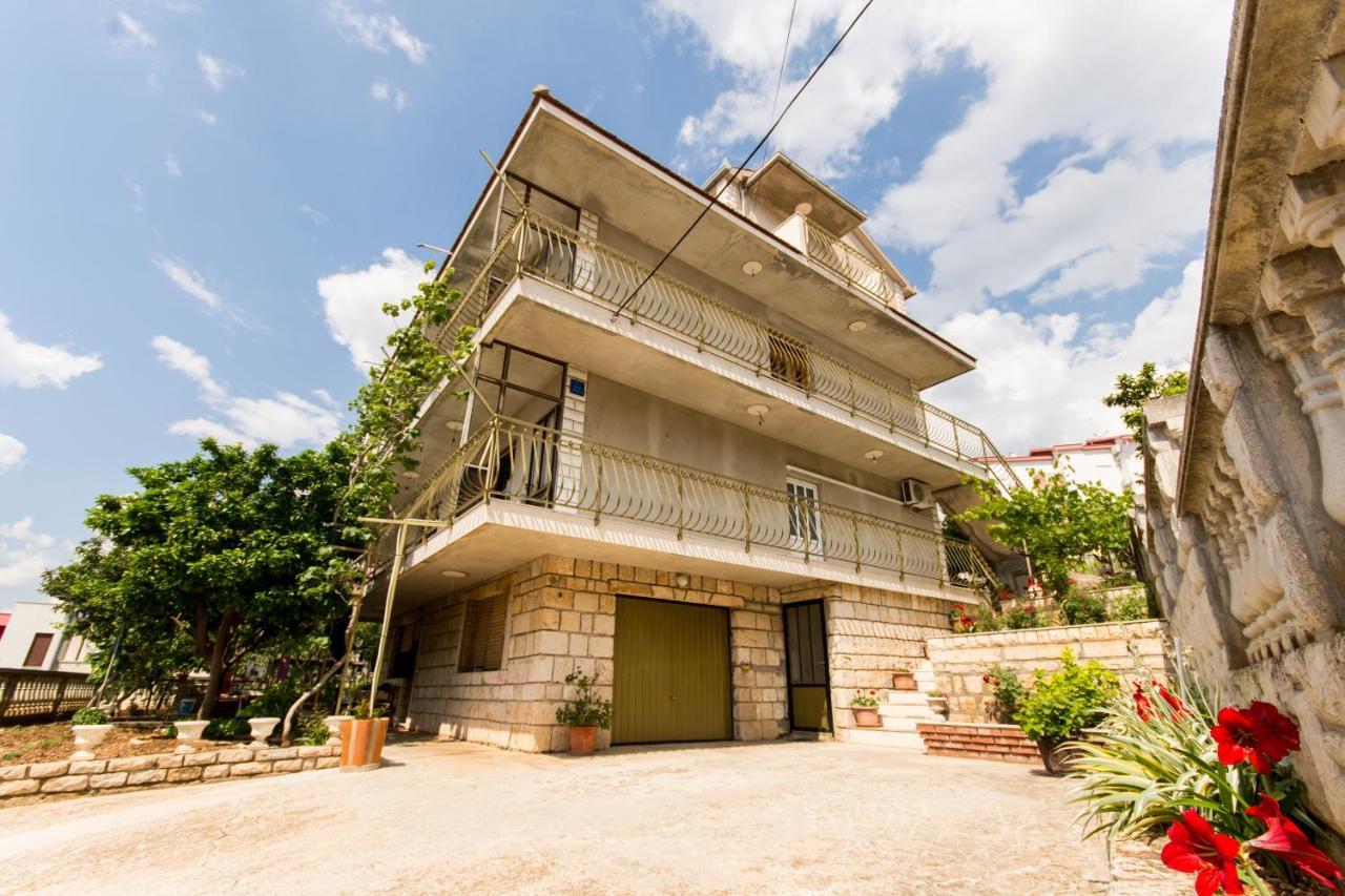 Apartmani Mila A1 & A2 & 3 Trogir Eksteriør bilde
