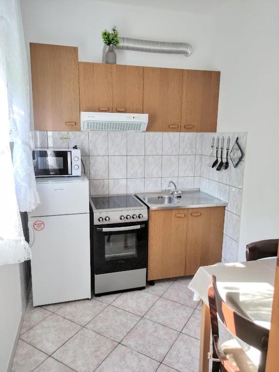 Apartmani Mila A1 & A2 & 3 Trogir Eksteriør bilde