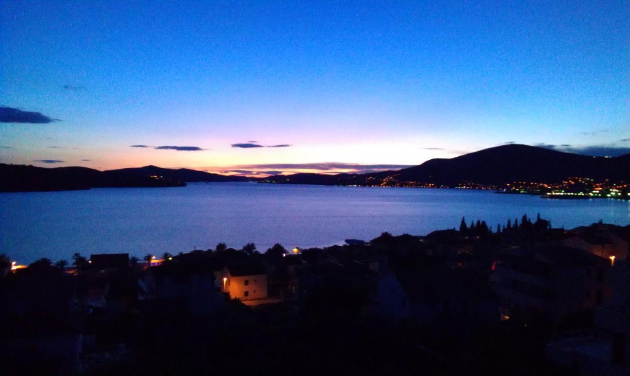 Apartmani Mila A1 & A2 & 3 Trogir Eksteriør bilde