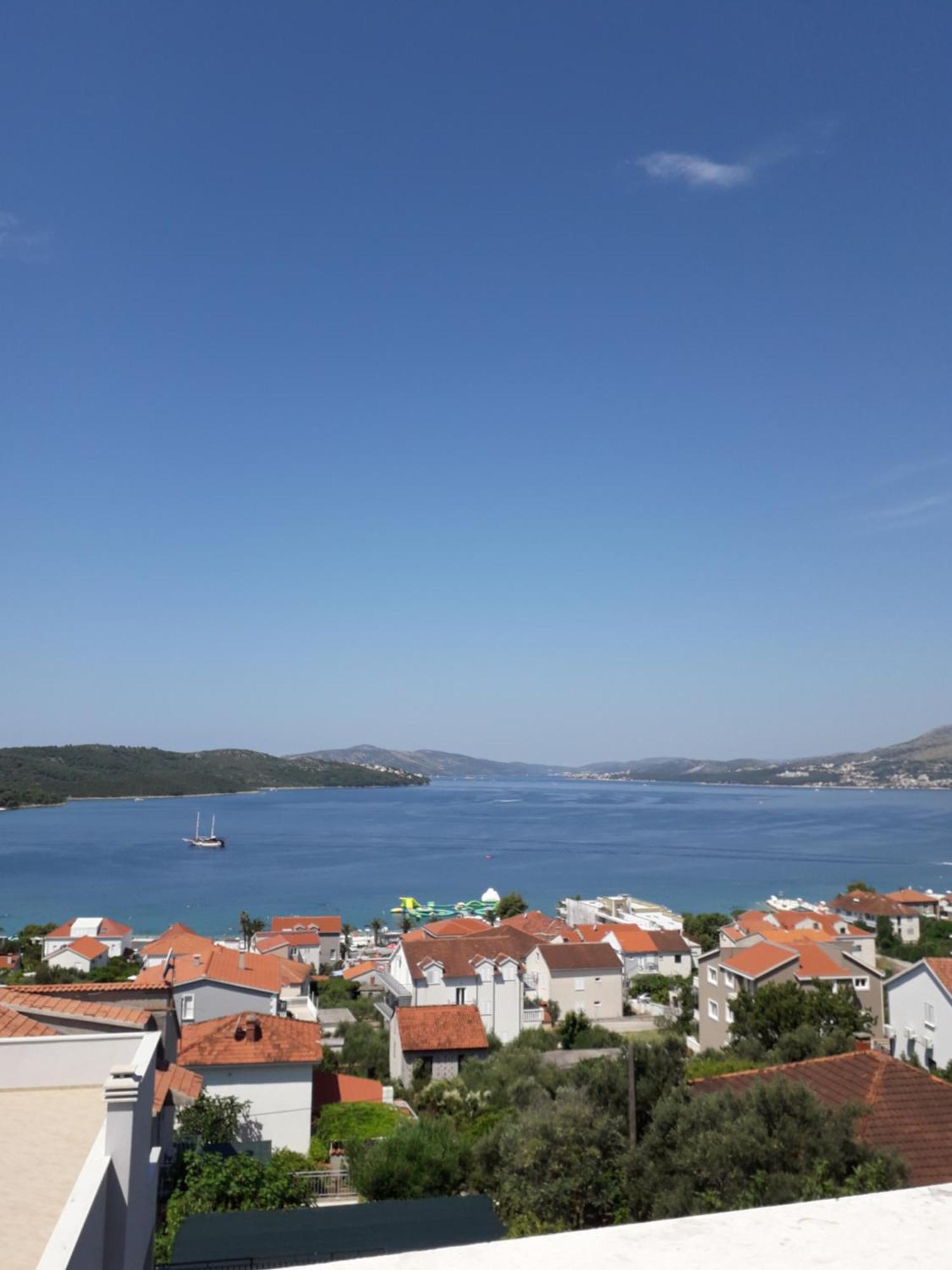 Apartmani Mila A1 & A2 & 3 Trogir Eksteriør bilde